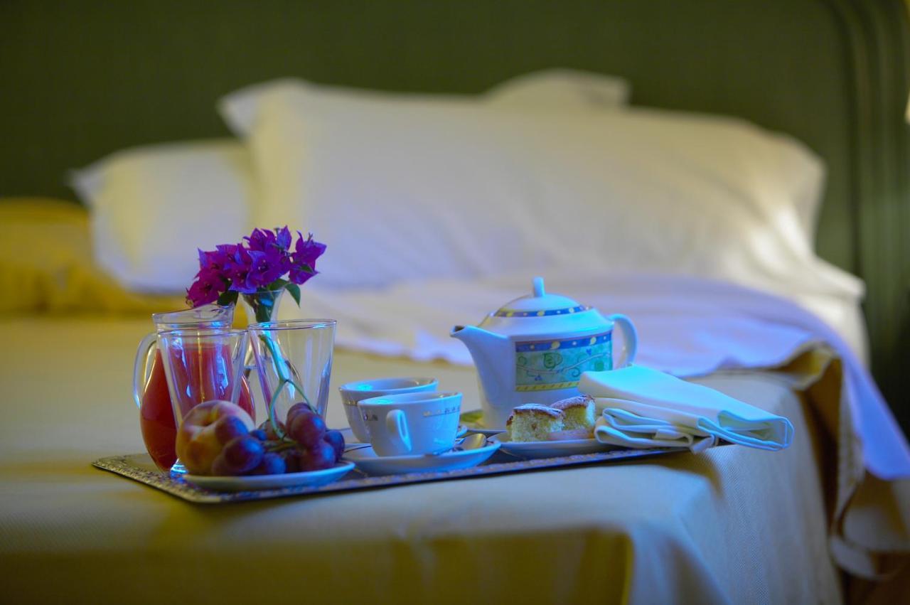 Valle Di Mare Country Resort Фонтане-Бьянке Номер фото