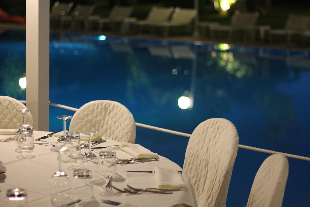 Valle Di Mare Country Resort Фонтане-Бьянке Экстерьер фото