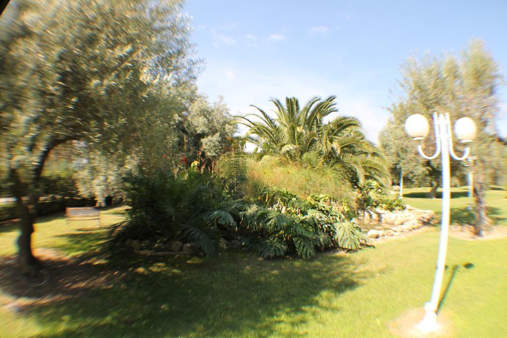 Valle Di Mare Country Resort Фонтане-Бьянке Экстерьер фото
